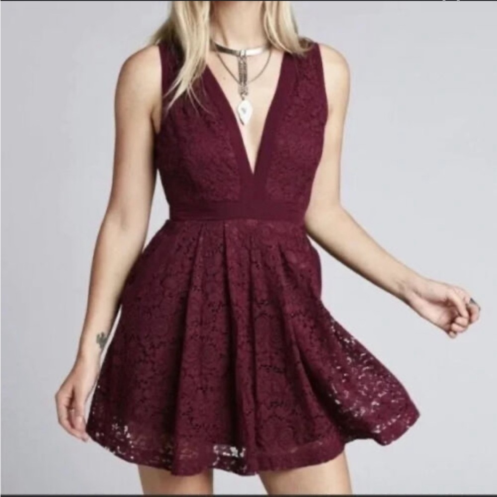 Free People Lace Overlay Dress Burgundy Color - Picture 1 of 8